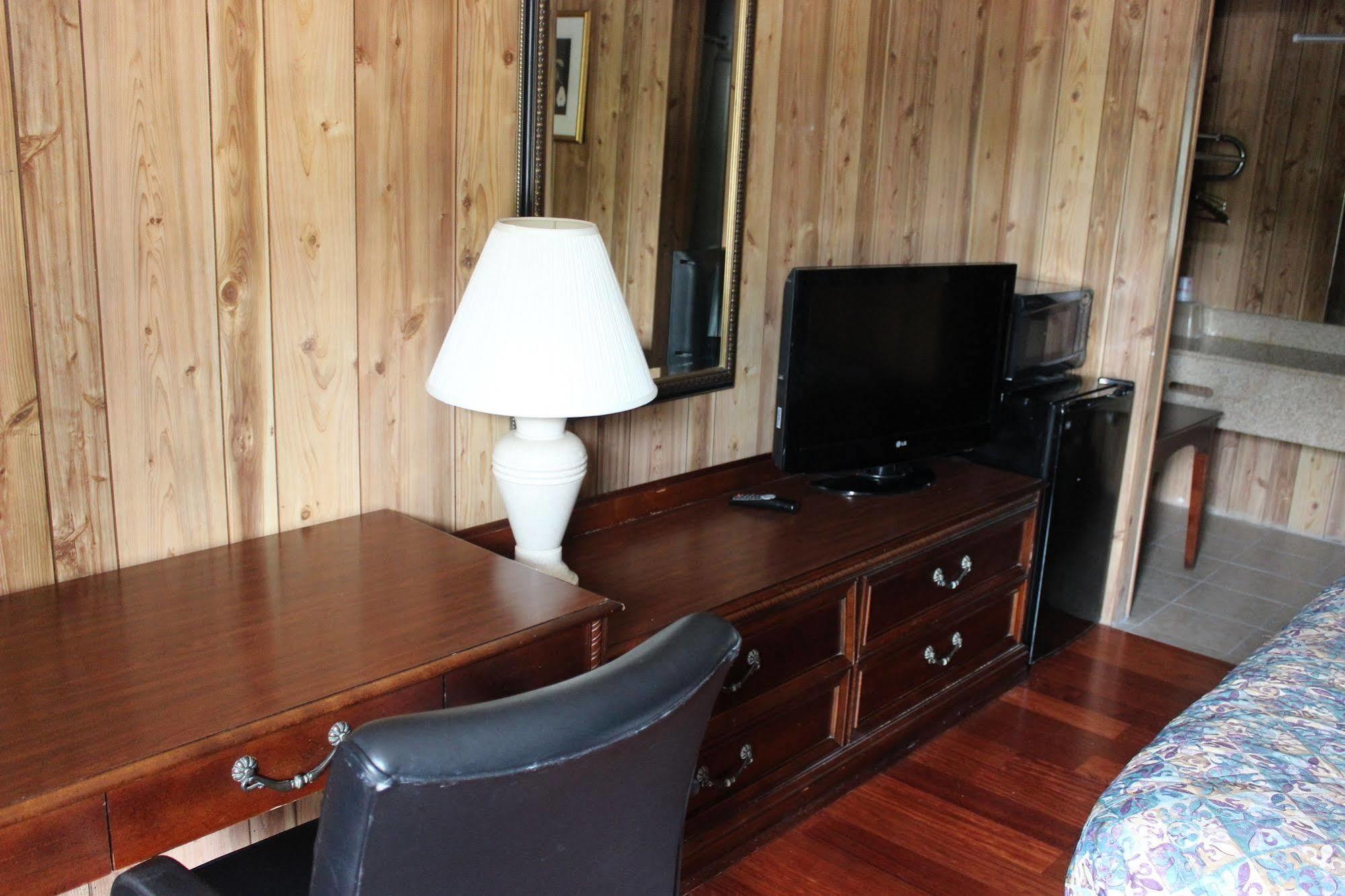 Carolina Lodge Walterboro Extérieur photo